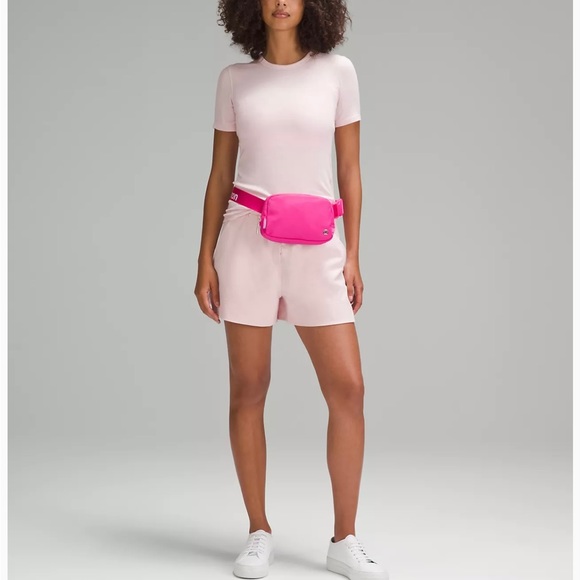 NWT SONIC PINK AND WHITE LULULEMON BELT BAG - Picture 5 of 5